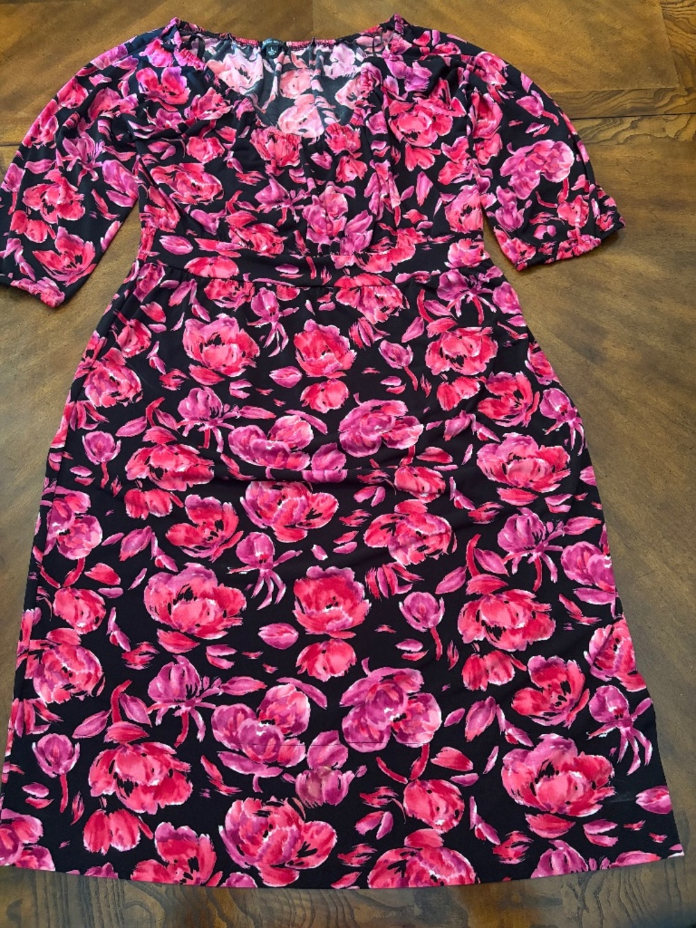 Nine West Pink Floral Surplice Midi Dress Size Large 3/4 Sleeve